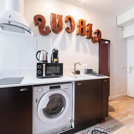 15e Proche Tour Eiffel *